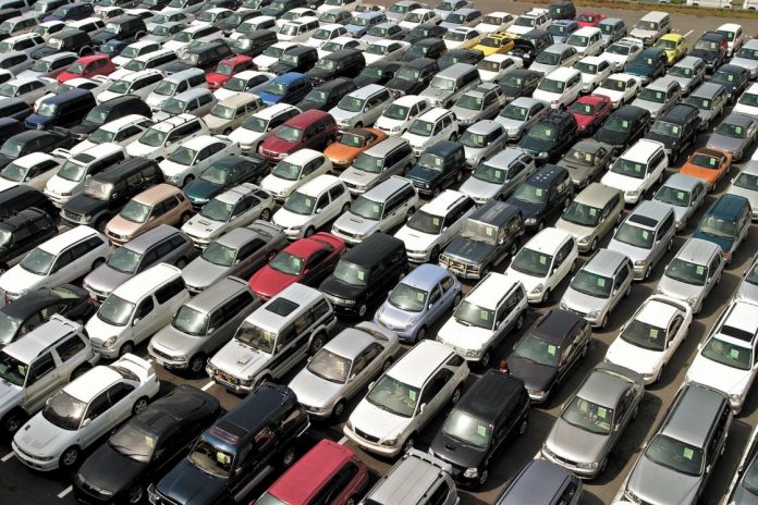 autos_p09_entrevista_legalizacion_premio_corrupcion_01.jpg_2118499843