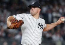 ¡Bombarderos se quedan sin gasolina! Los Yankees caen ante los Reales en un emocionante juego de playoffs