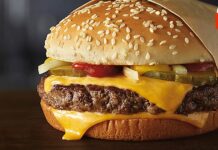 ¡Alerta Alimentaria! Brote de E. coli Vinculado a las Famosas Hamburguesas Cuarto de Libra de McDonald’s