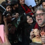 Del Toro deslumbra en México con su Frankenstein antes del estreno en Netflix